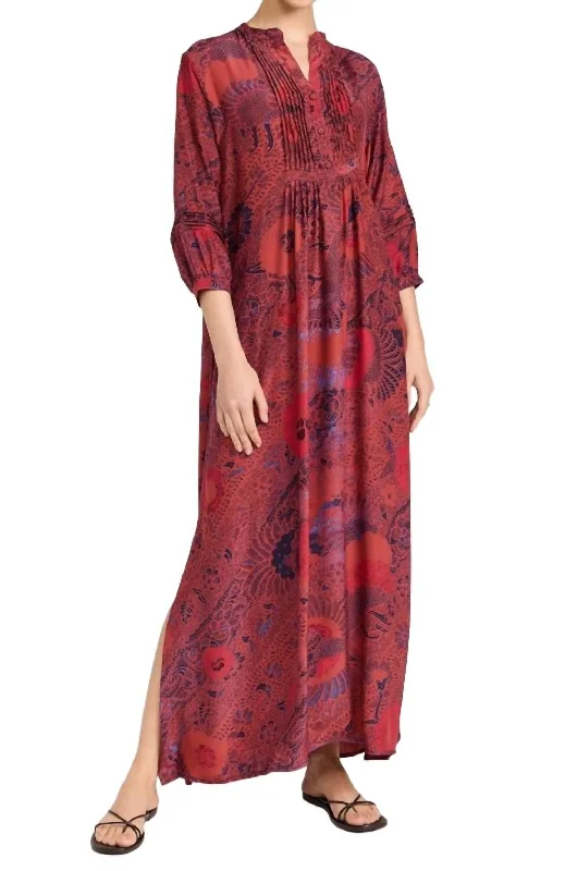 Sammie Maxi Dress In Peacock Currant