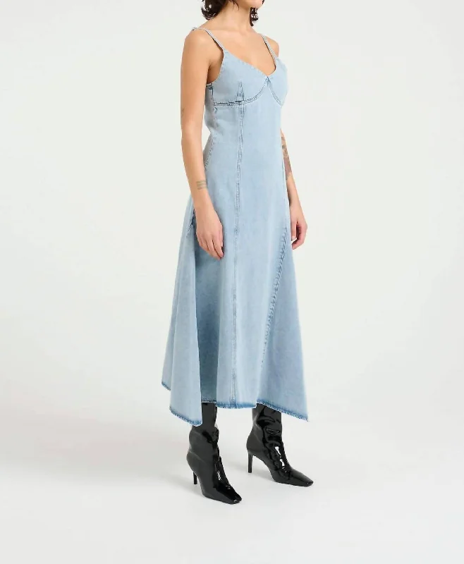 Kailagz Long Dress In Light Blue Washed