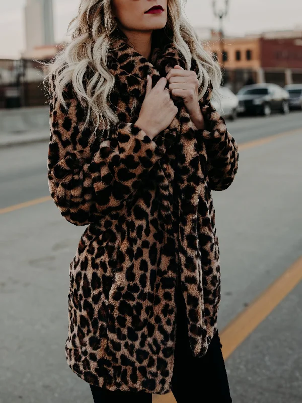 Stylish Leopard Print Outerwear