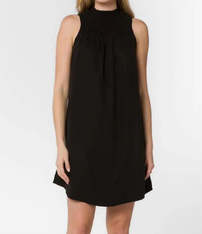 Nettie Shift Dress In Black